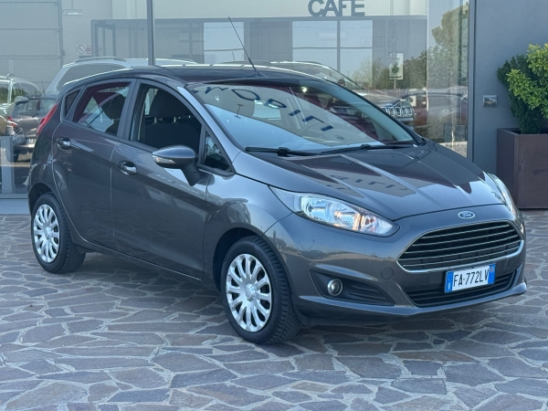 Ford Fiesta Auto