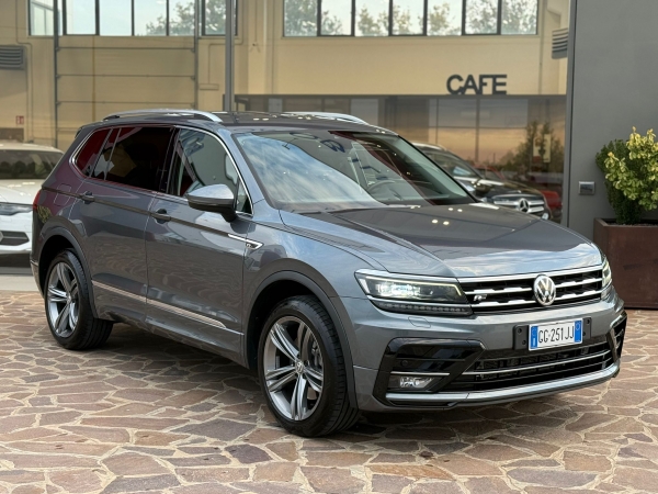 Volkswagen Tiguan allspace R-Line Auto