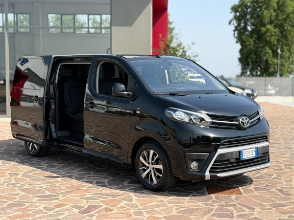 Toyota Proace Max verso Auto