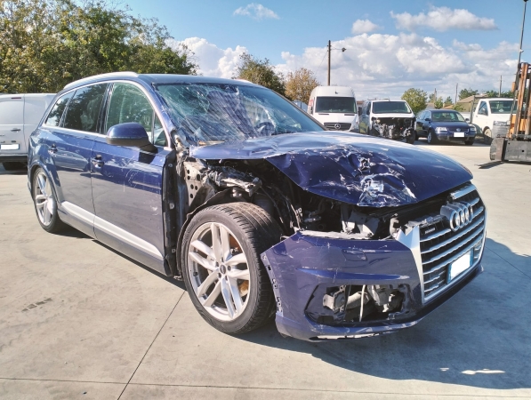 Audi Q7 3.0 TDI QUATTRO s-line Veicoli commerciali